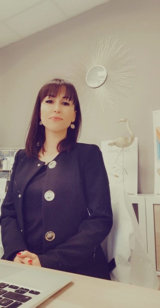 Mélanie DECARSIN, kératothérapeute et facialiste à Gradignan.